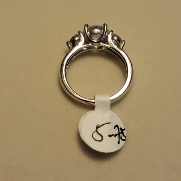 Sterling silver 925 CZ size 5.75 - Picture 2 of 2